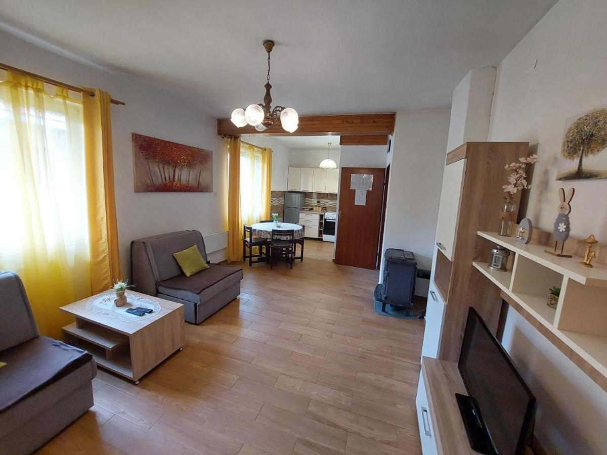 Apartman Rozmari Lokve Luaran gambar
